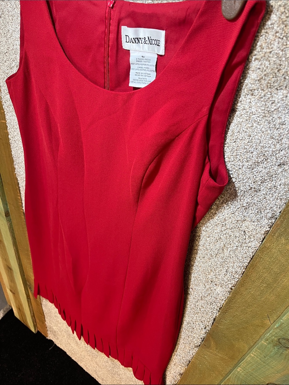 Danny & Nicole Red Sleeveless Pleated-Hem Midi Dress - Picture 4 of 7